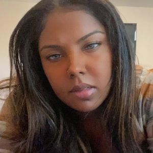 Meet your Posher, Abigail